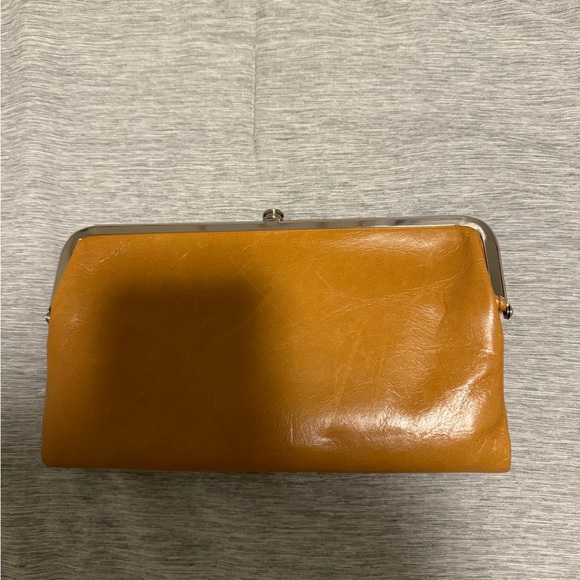 Hobo Clutch Wallet - Picture 3 of 8